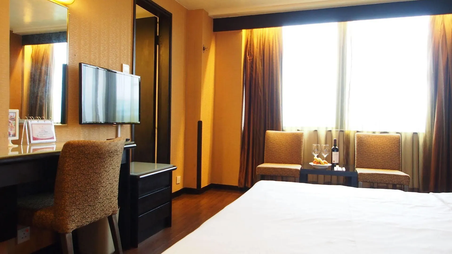 Best Western Plus Tsim Sha Tsui Hong Kong 4*,